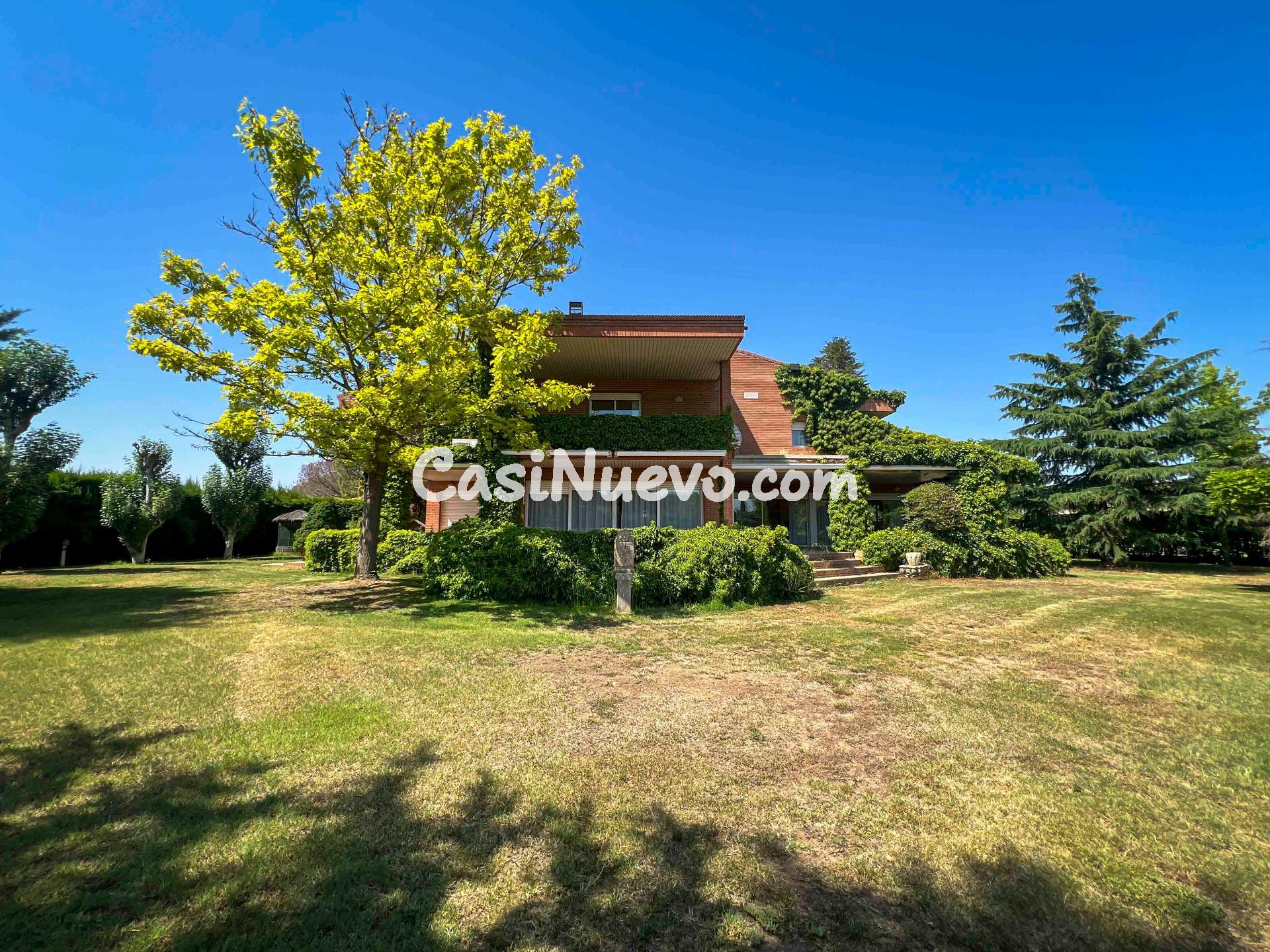 EXCEL·LENT CASA AMB JARDÍ PRIVAT, PISCINA I ZONA VERDA. VIVI - foto 25