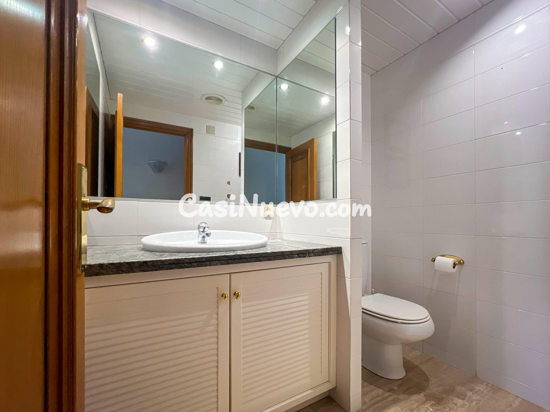 EXCEL·LENT CASA AMB JARDÍ PRIVAT, PISCINA I ZONA VERDA. VIVI - foto 29