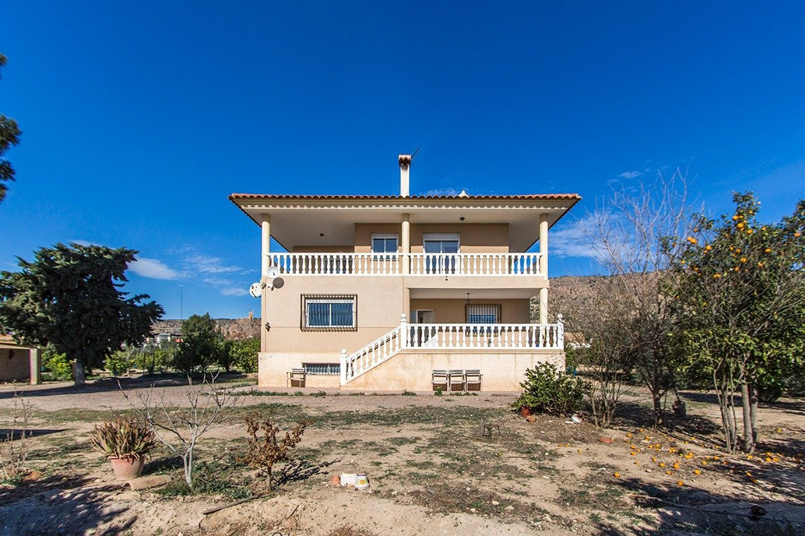 Chalet independiente con parcela en Alhama de Murcia - foto 2