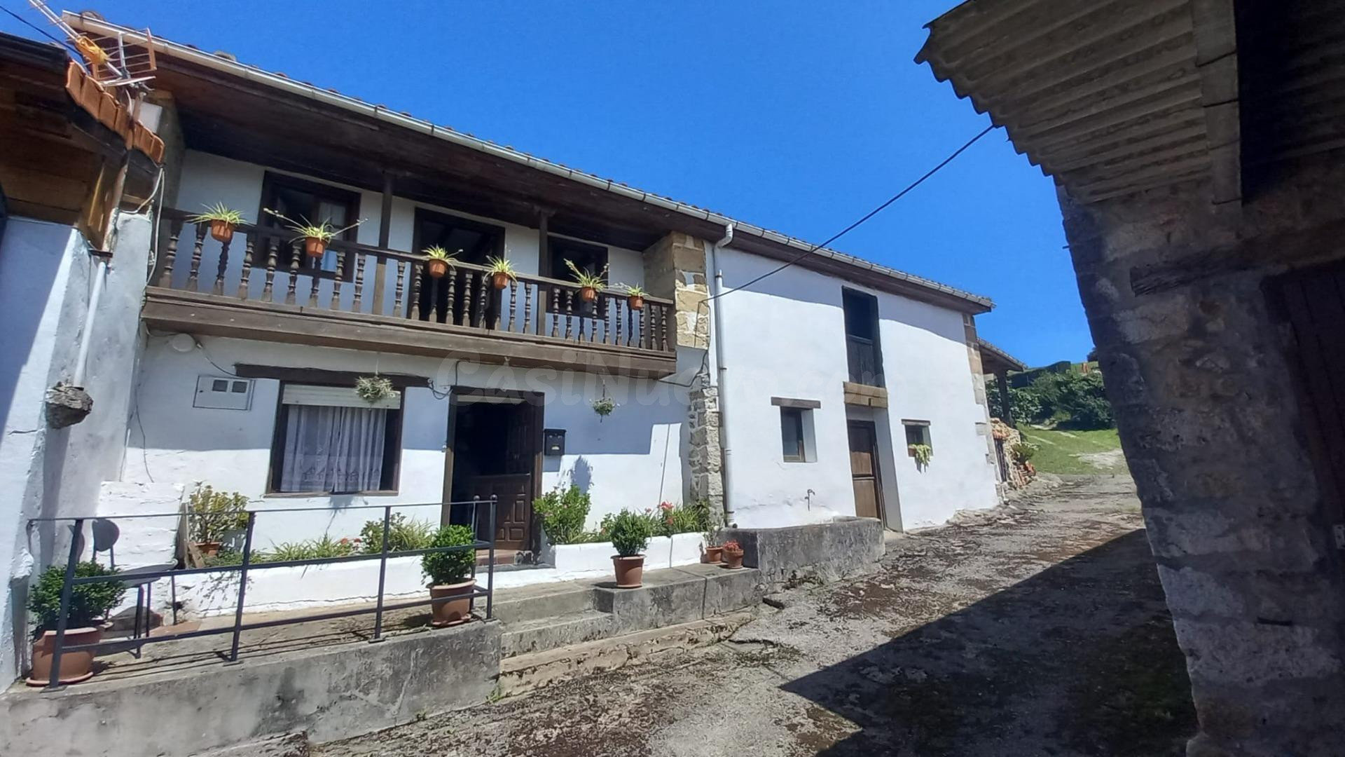 Casa con terreno en  Santillana del mar