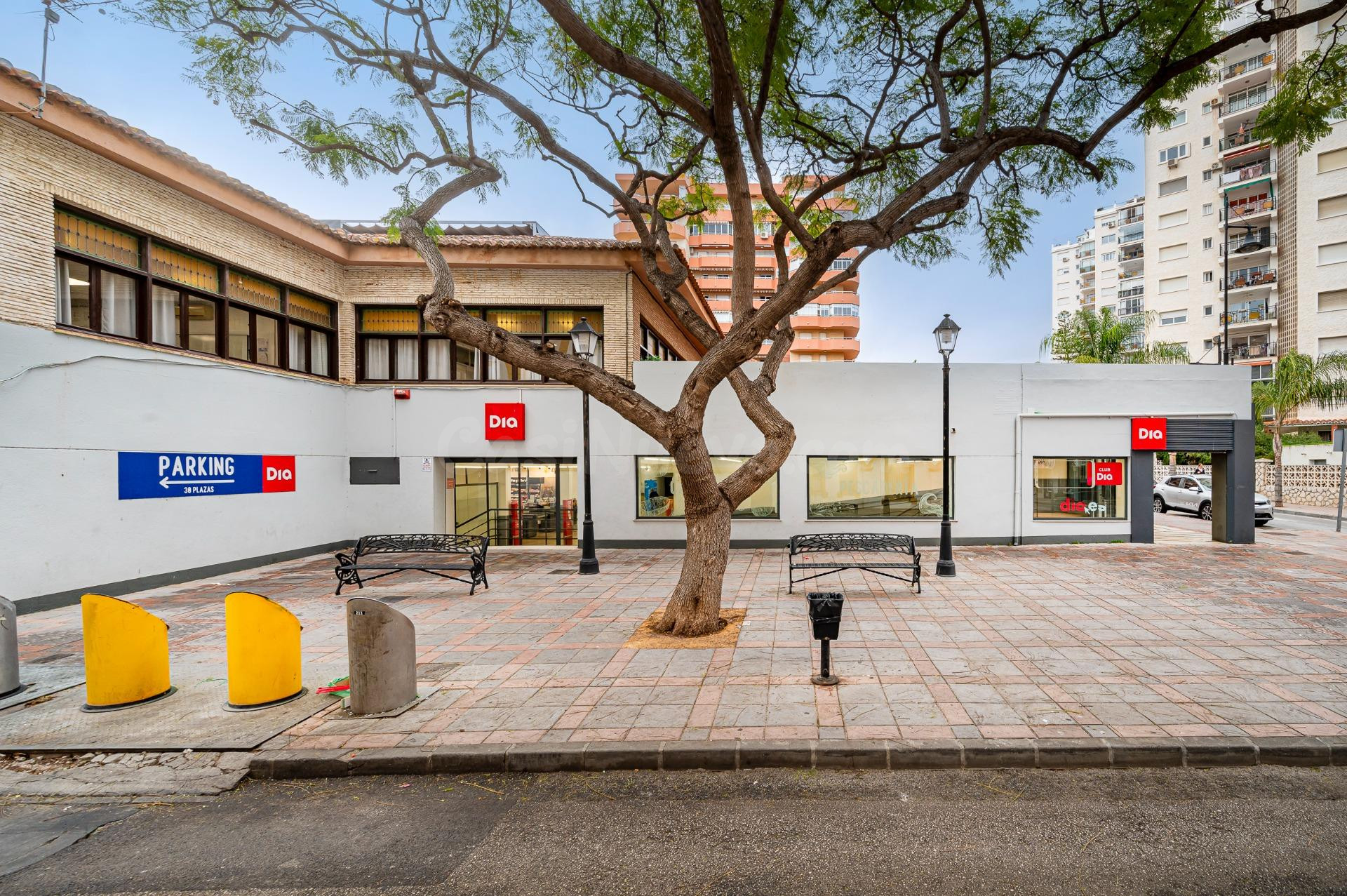 INVERSIÓN EN RENTABILIDAD · SUPERMERCADO DIA · ACTIVO CORE “BUY & HOLD”