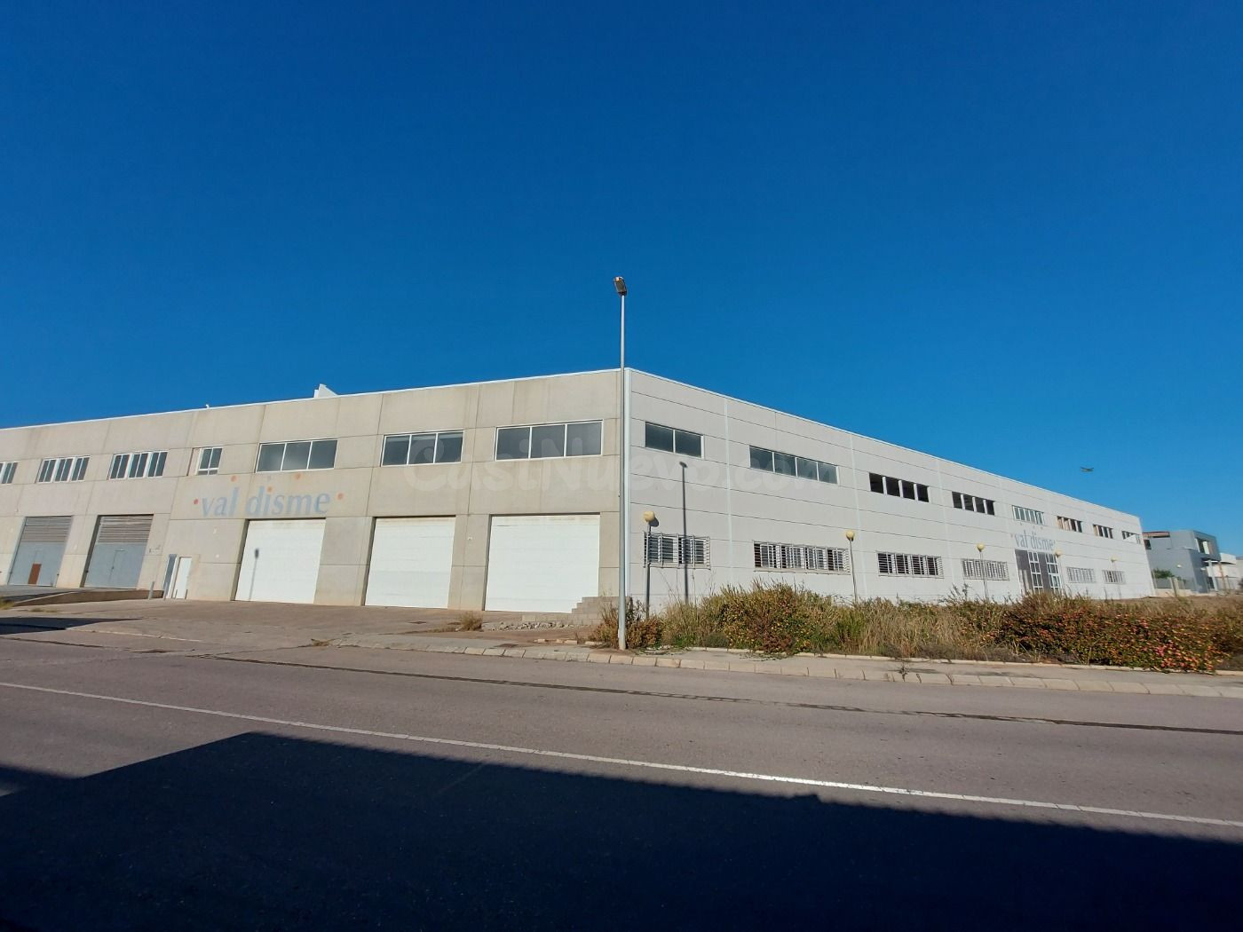 NAVE INDUSTRIAL EN POLÍGONO DE PAMESA