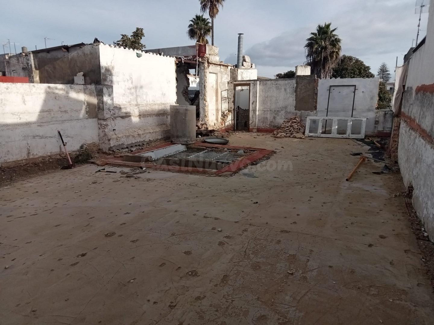 Casa-Solar en zona Centro