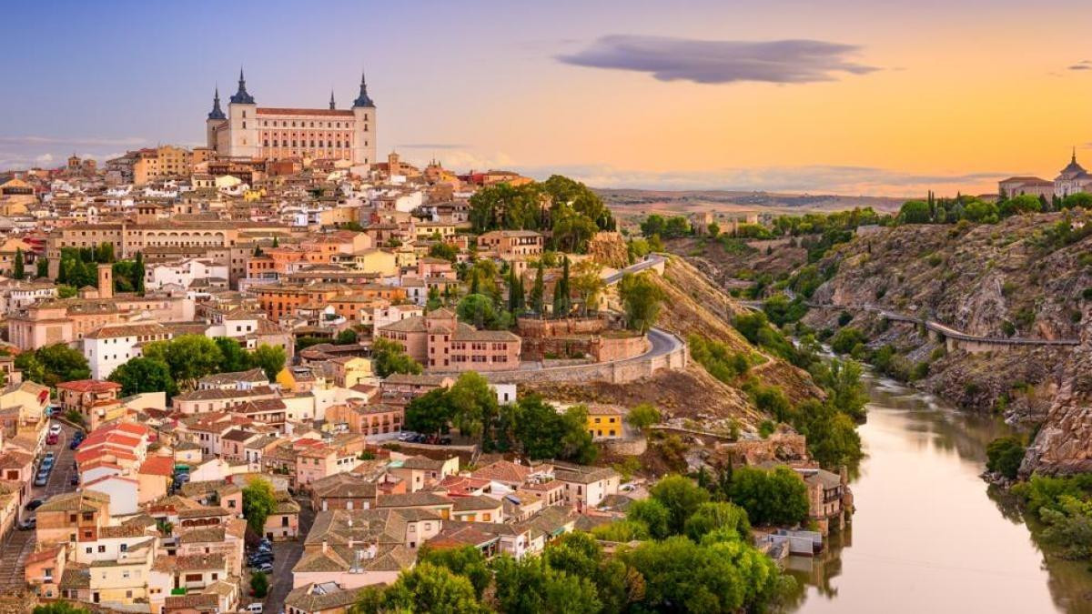 ^**^TERRENO DE ALTA RENTABILIDAD EN TOLEDO: UBICACIÓN ESTRATÉGICA PARA INVERSIÓN^**^ Se ofrece en ve