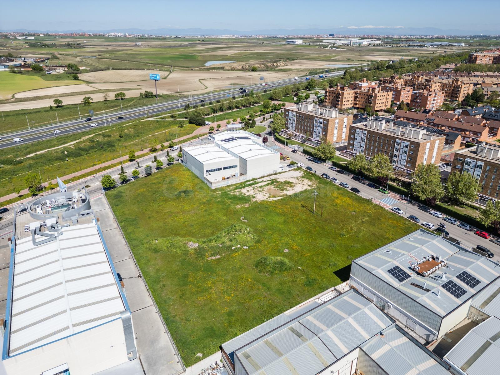 ¡OPORTUNIDAD INVERSORES Y EMPRESAS! Parcela Urbana de 2.627  - foto 3