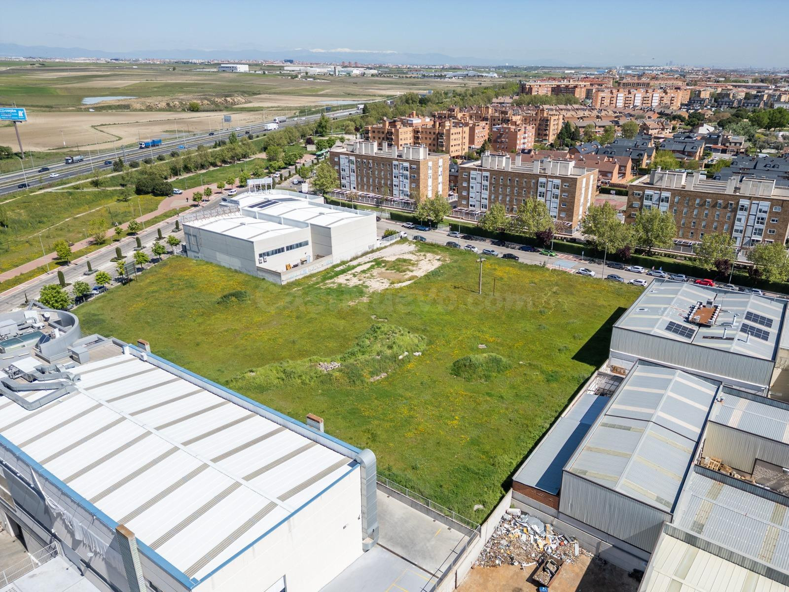 ¡OPORTUNIDAD INVERSORES Y EMPRESAS! Parcela Urbana de 2.627  - foto 4