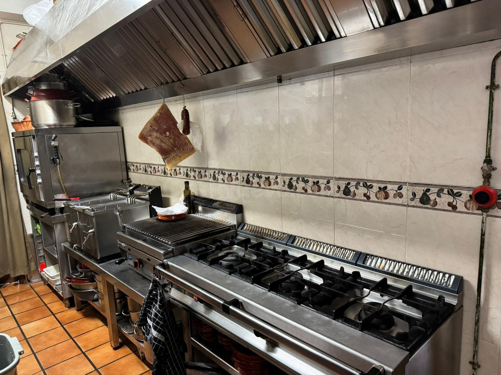 ^^EN VENTA RESTAURANTE EN PLENO FUNCIONAMIENTO EN LANZAHITA^ - foto 5