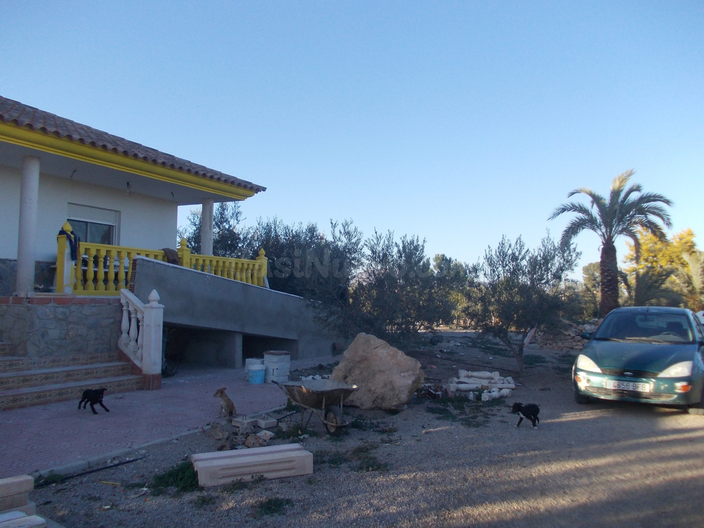 Chalet con seis dormitorios, garaje en sótano y Piscina en z - foto 3