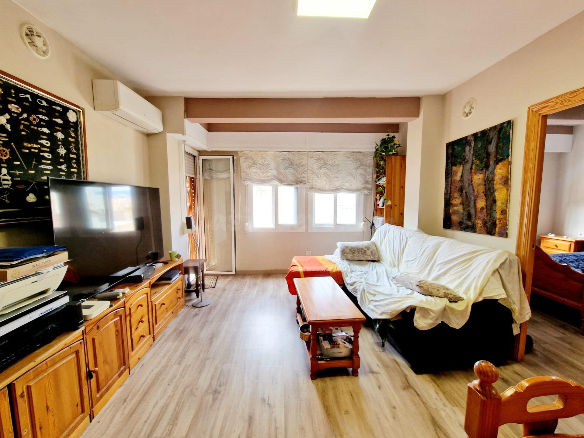 Apartamento céntrico, luminoso y reformado con vistas al Castillo