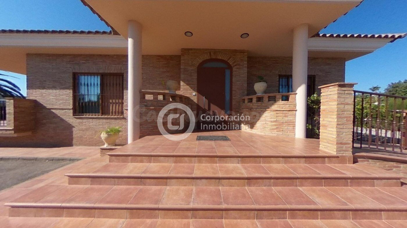 Magnífico Chalet con Piscina a 5 minutos de Lorca - foto 4