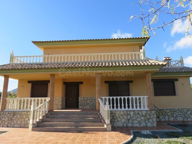 ESTUPENDO CHALET SIN ESTRENAR EN ZONA DE LA PARROQUIA