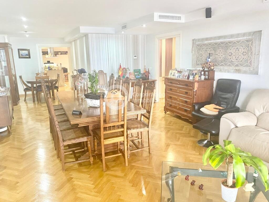 MARAVILLOSO PISO DE LUJO EN AVDA. JUAN CARLOS I - foto 4