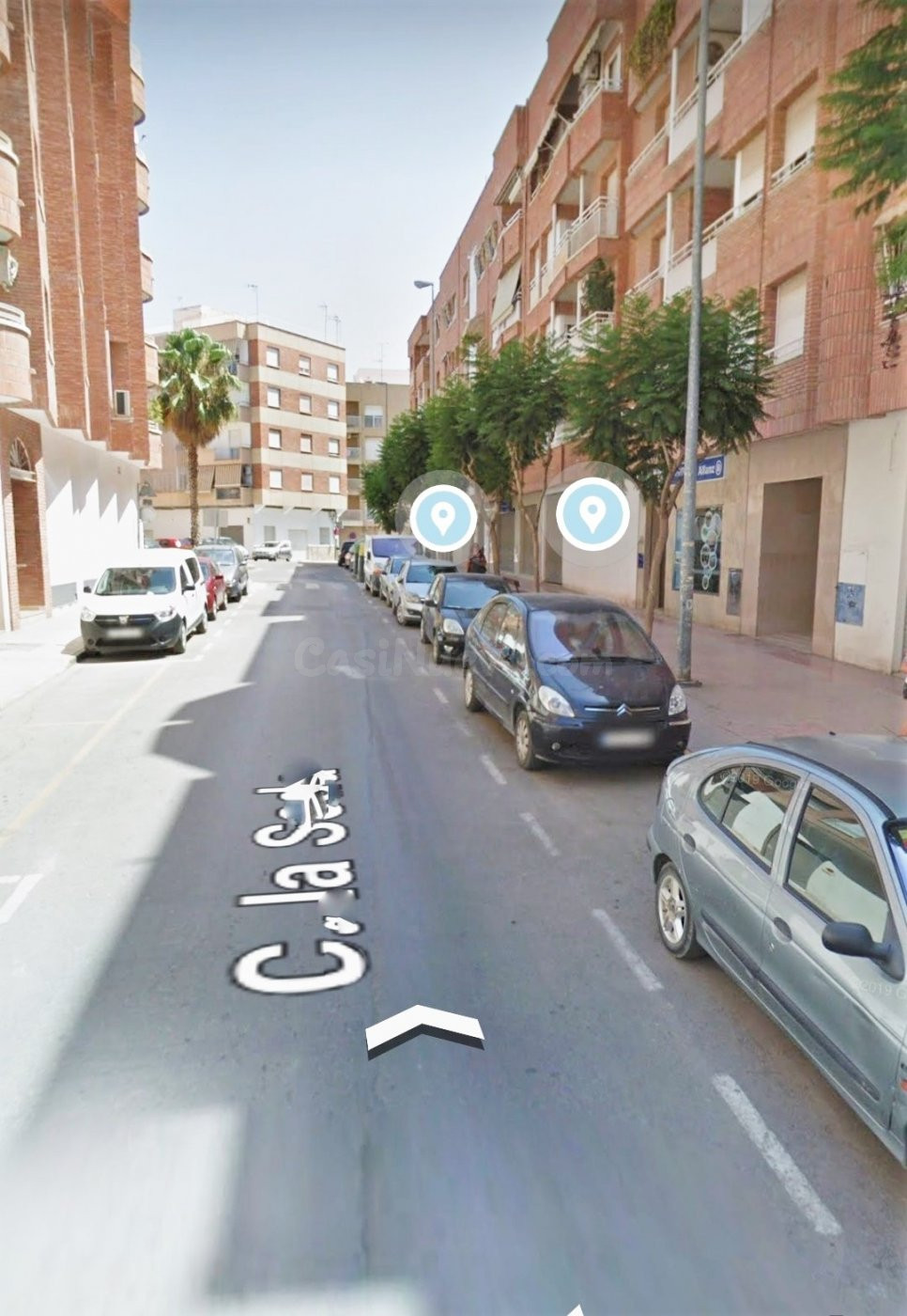 BAJO COMERCIAL EN LA SEDA