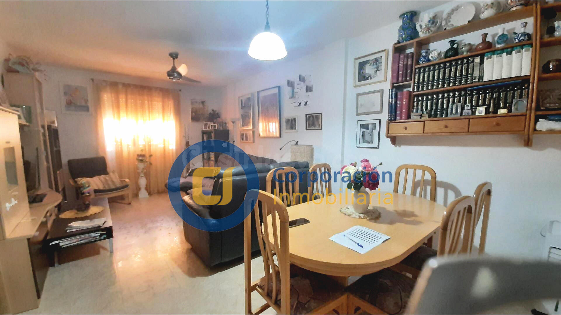 Piso con cuatro dormitorios y garaje en Puerto Lumbreras