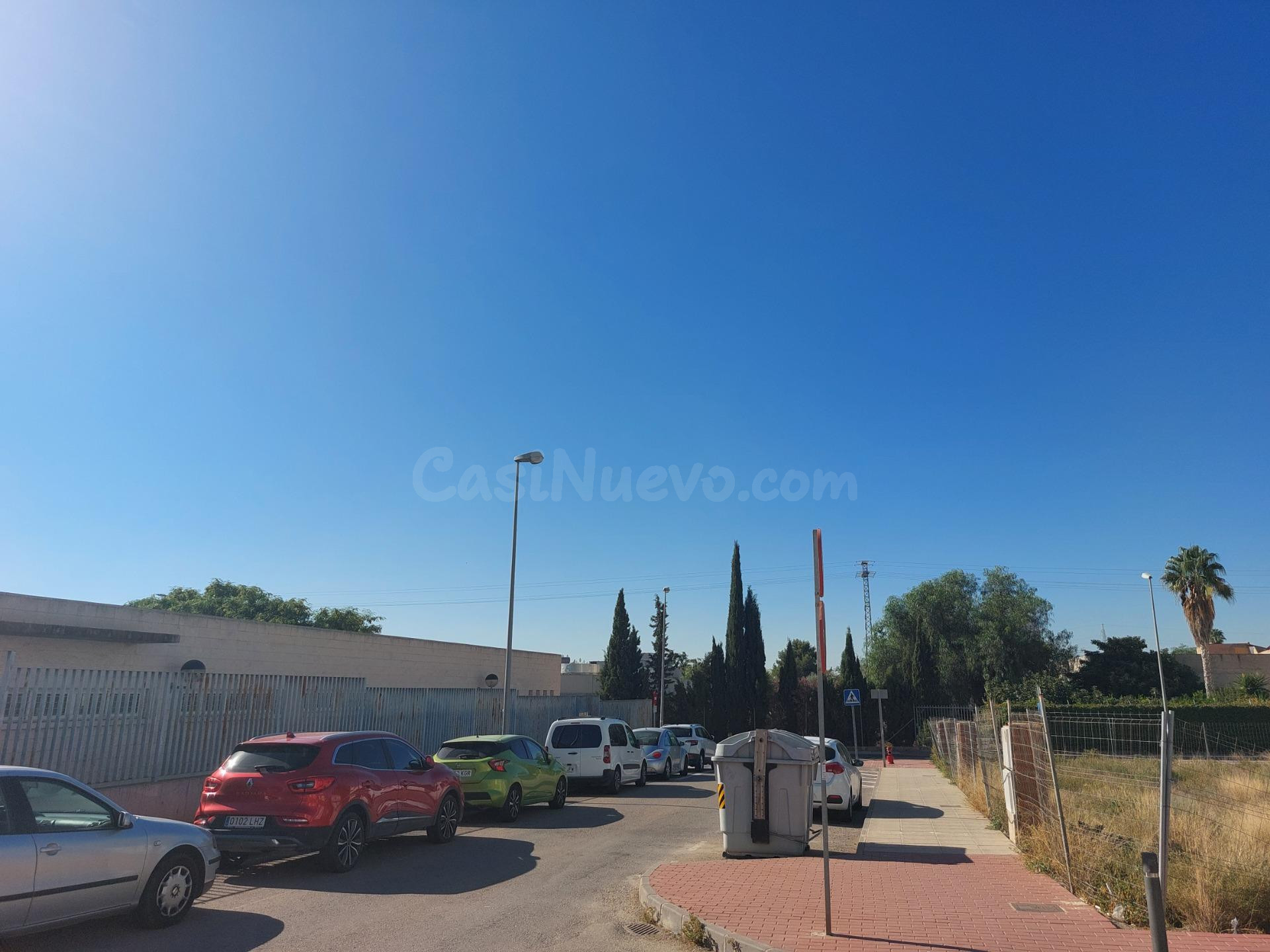 Solar para construcción de dos viviendas unifamiliares en zona de La Seda