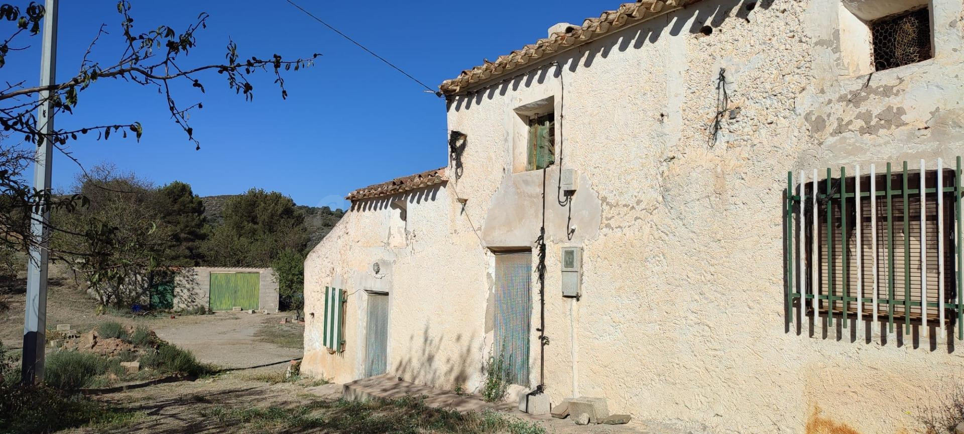 Casa con terreno en el Zarzalico