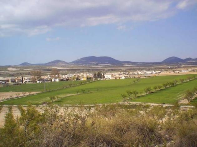 Parcela con pozo de agua en Avilés