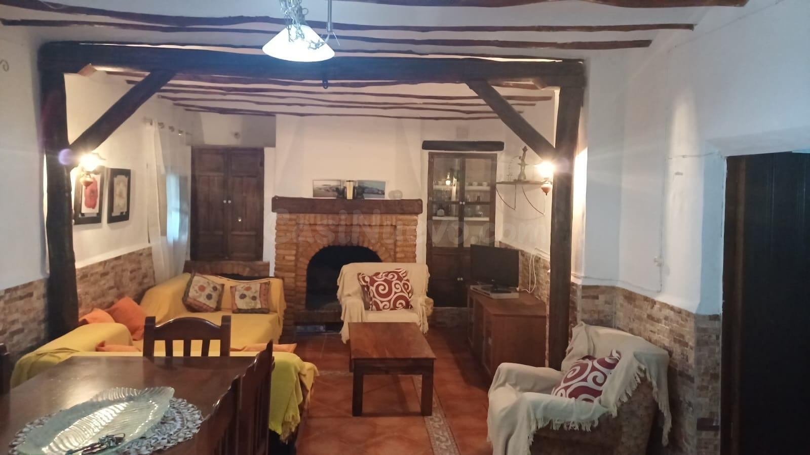 Casa con cuatro dormitorios en Doña Inés, totalmente reformada