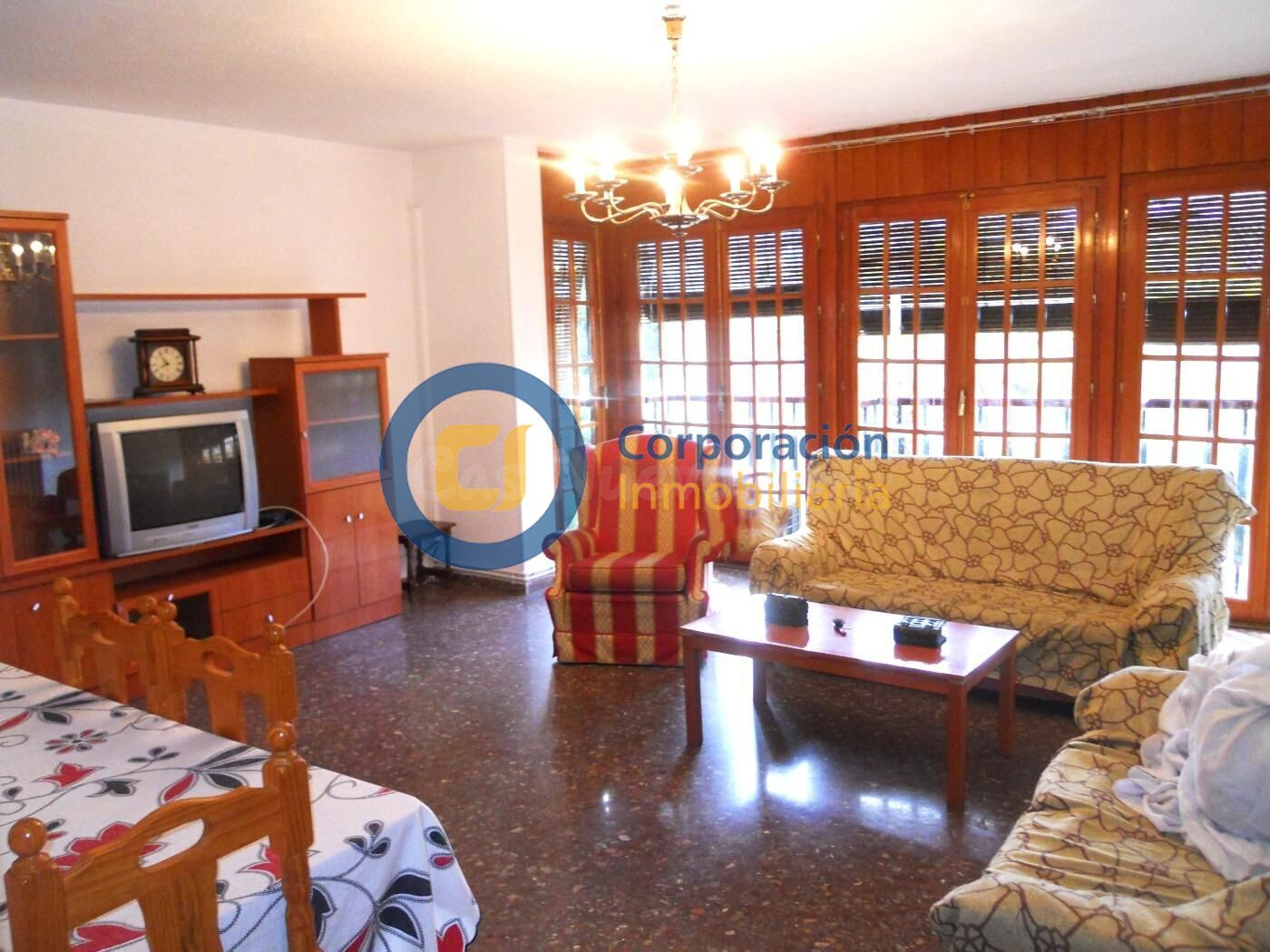 Piso con cuatro dormitorios y garaje en Lorca Centro de grandes dimensiones y vistas espectaculares