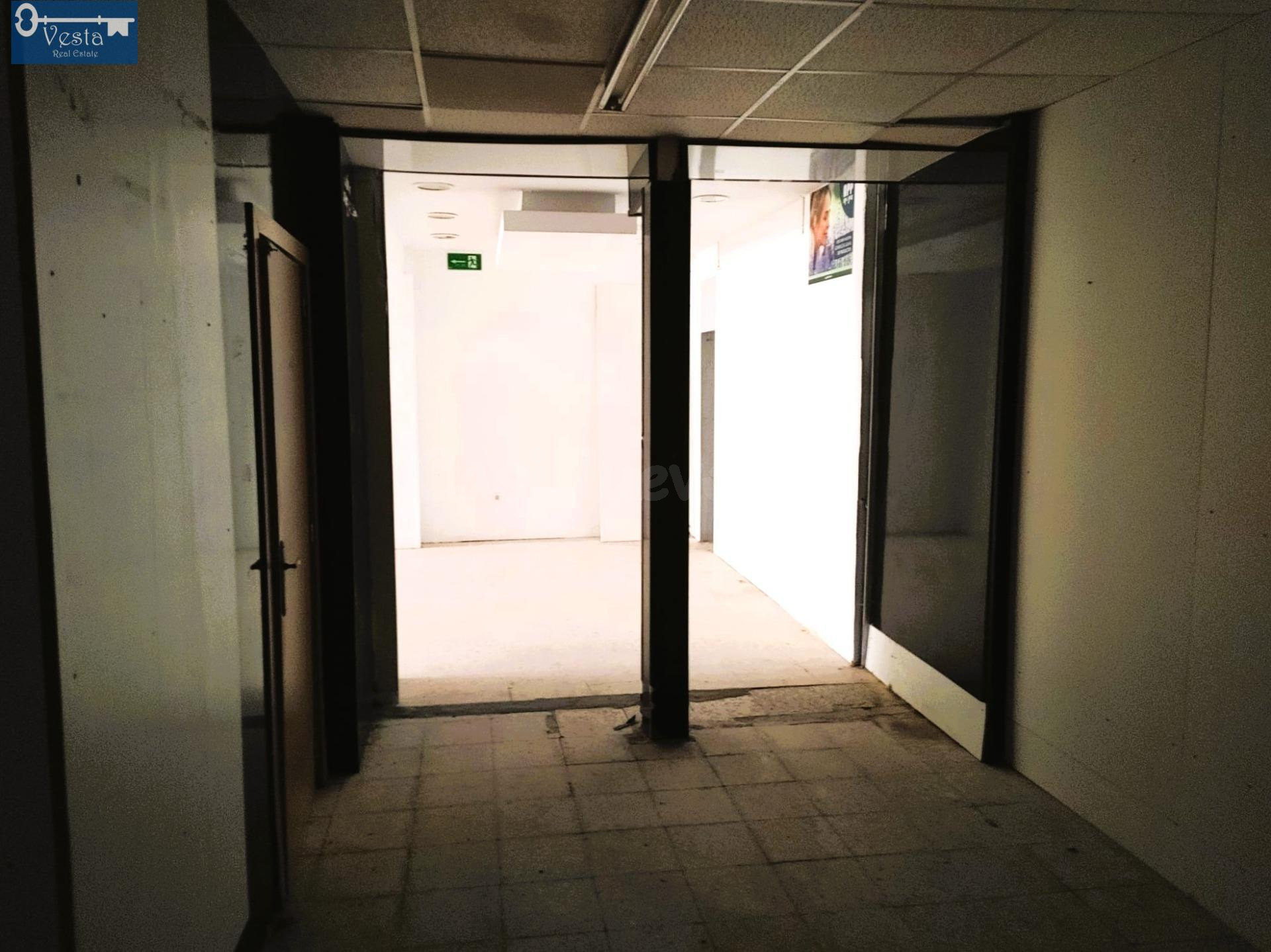LOCAL COMERCIAL EN VENTA - foto 3