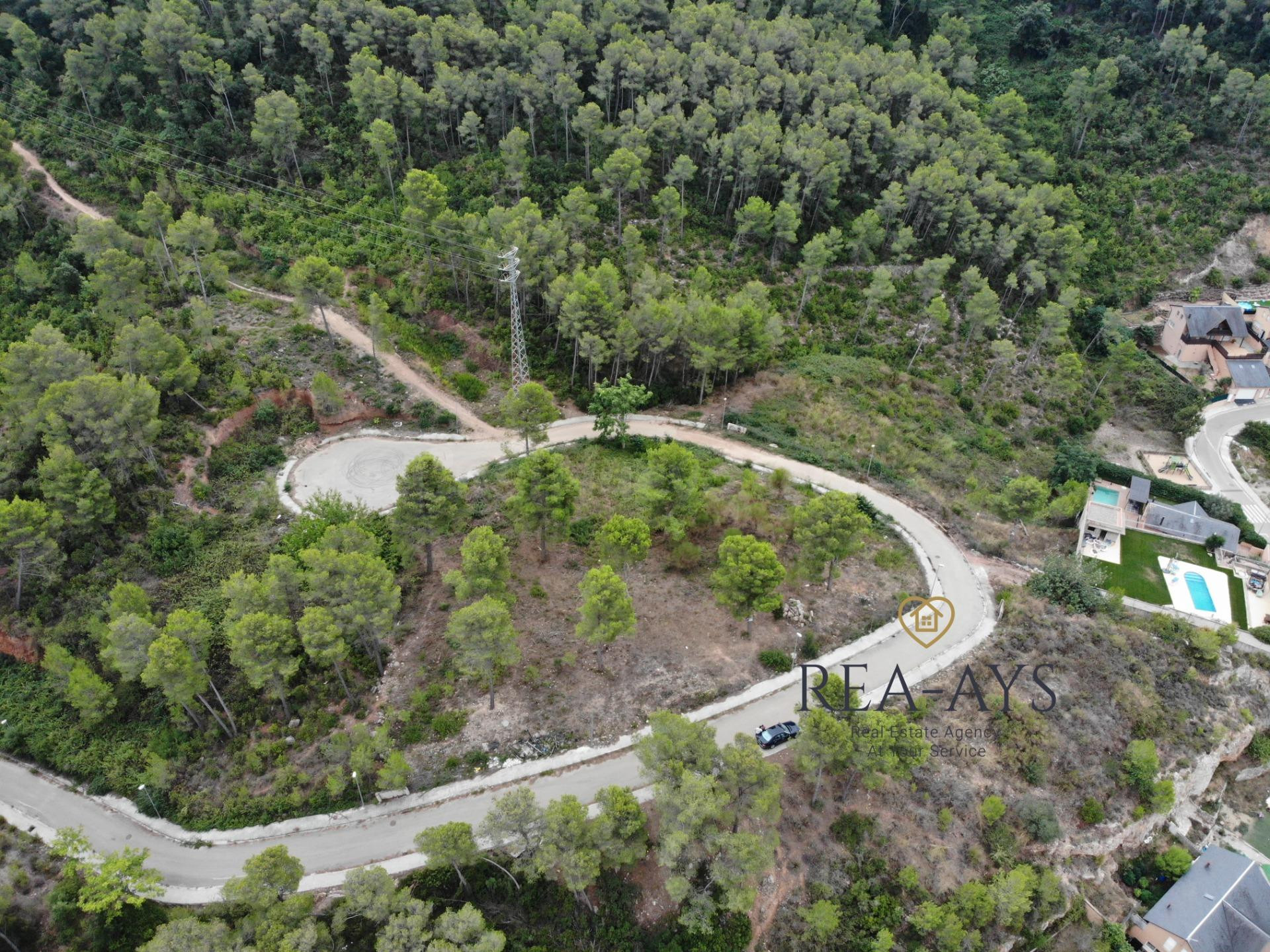 TERRENO URBANO EN VALLIRANA - foto 3
