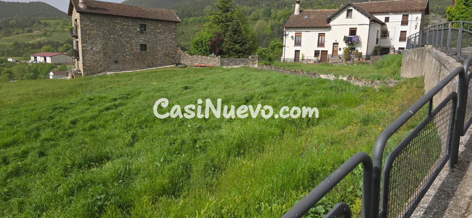 Magnífico solar urbano con vistas excepcionales en Siresa - foto 2