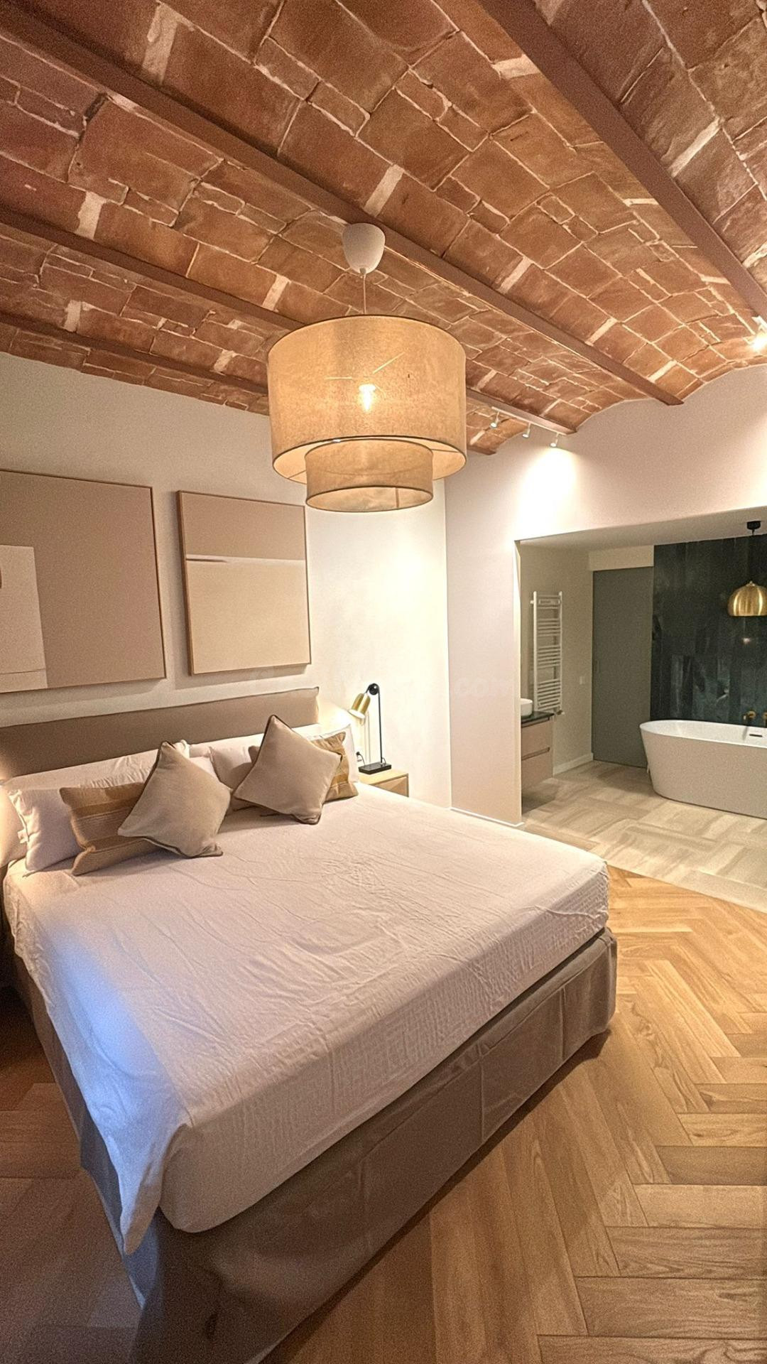 Exclusivo piso reformado en finca señorial del siglo XIX – B - foto 5
