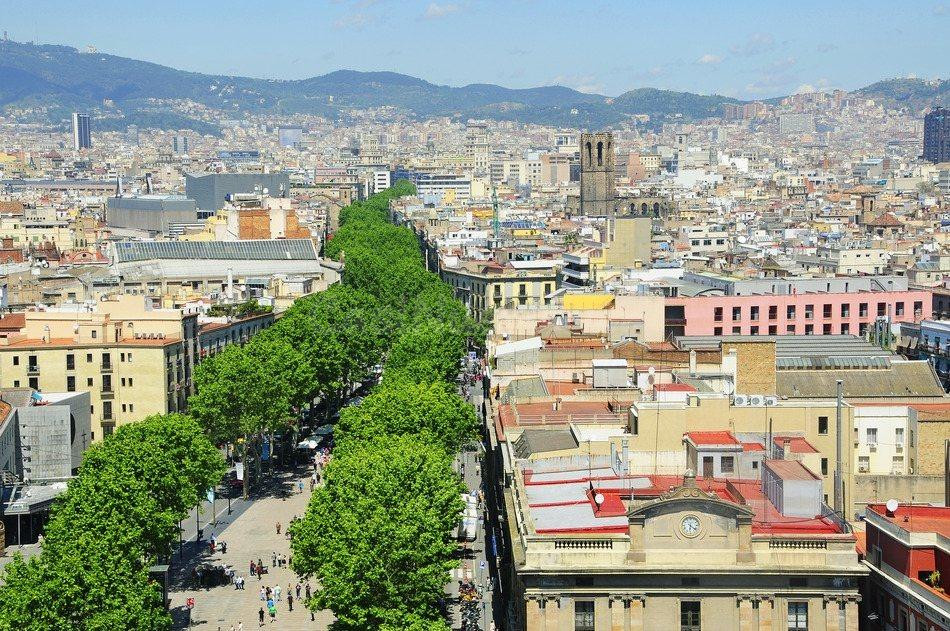Edificio en rentabilidad en Ciutat Vella, Barcelona - foto 2
