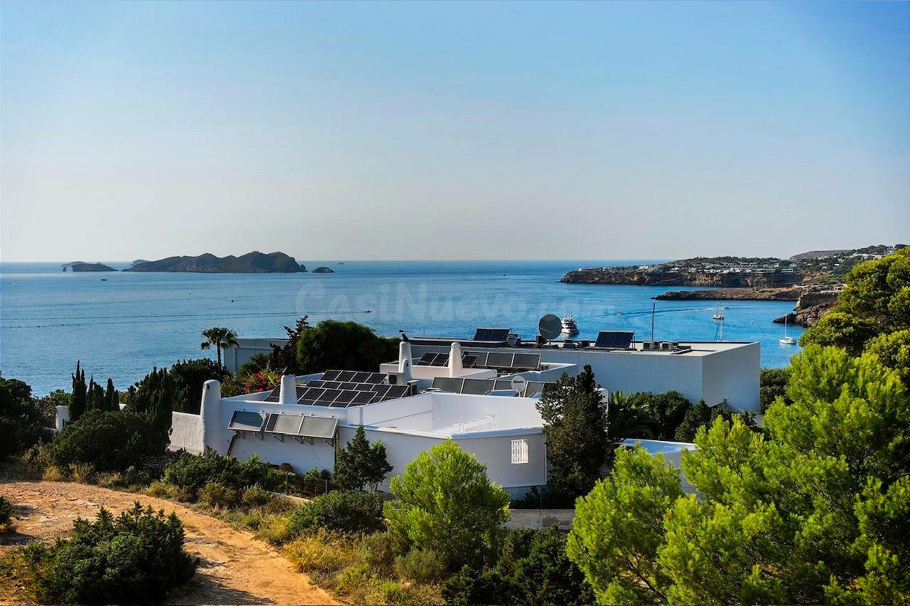 Adosado con vistas al mar en Es Puig de Mar – Ibiza - foto 3