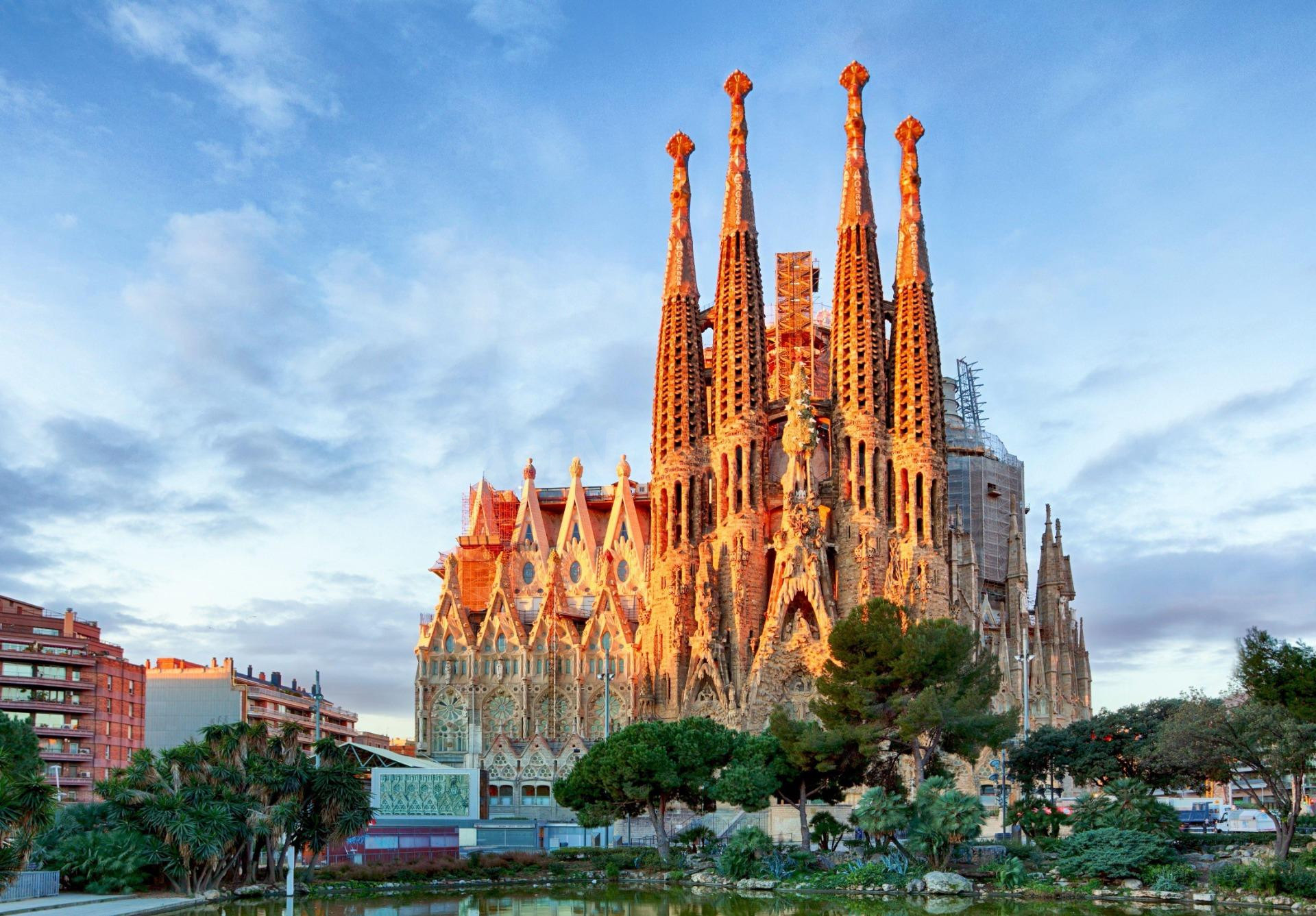 Local comercial dúplex en Sagrada Familia – Eixample, Barcelona