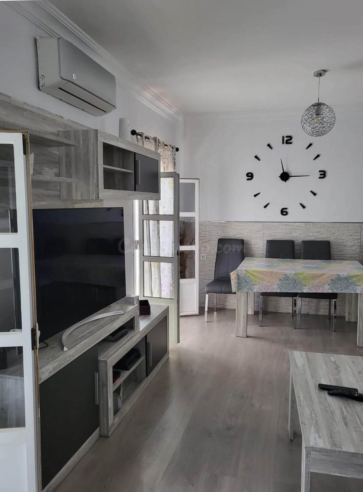 DUPLEX EN CALLE ANCHA