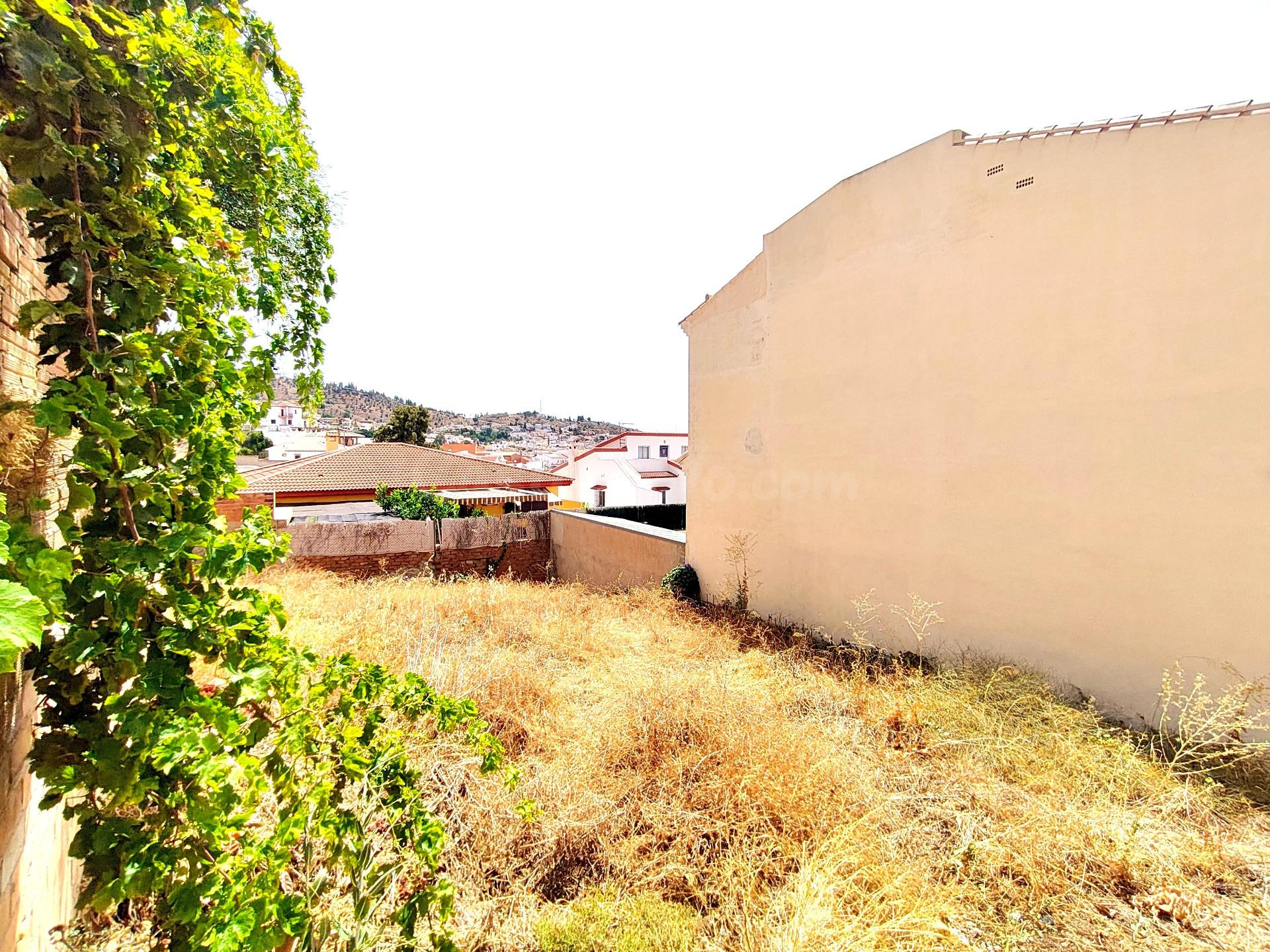 ¡Oportunidad Única! Parcela Urbanizable en Puerto de la Torre - 200 m2 con Proyecto y Licencia 🏡✨