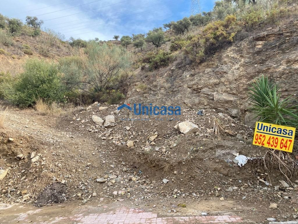 Terreno rústico de 3.000 metros en Zona entre Los Morales y El Atabal