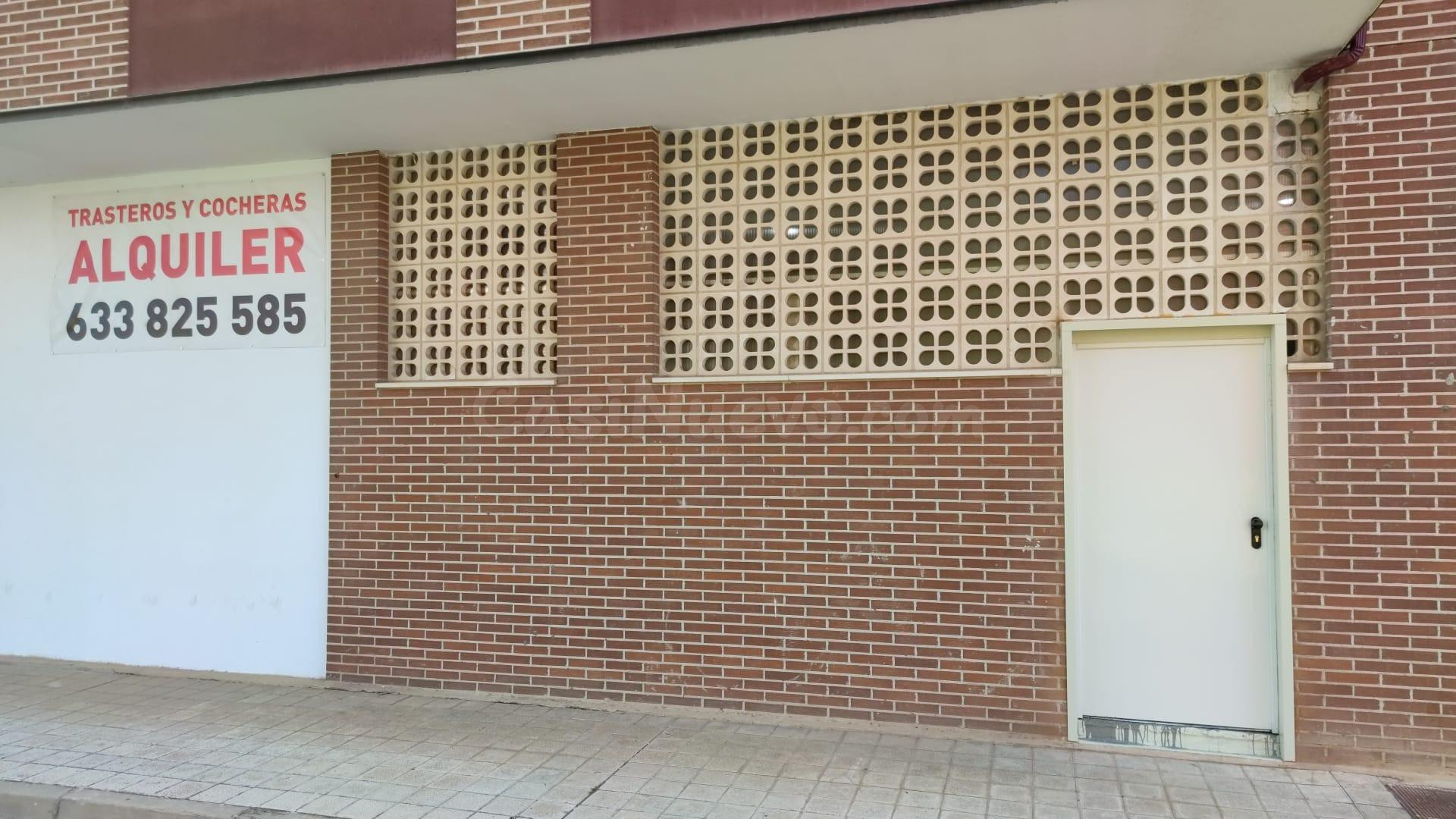 ALQUILER TRASTEROS A PIE DE CALLE