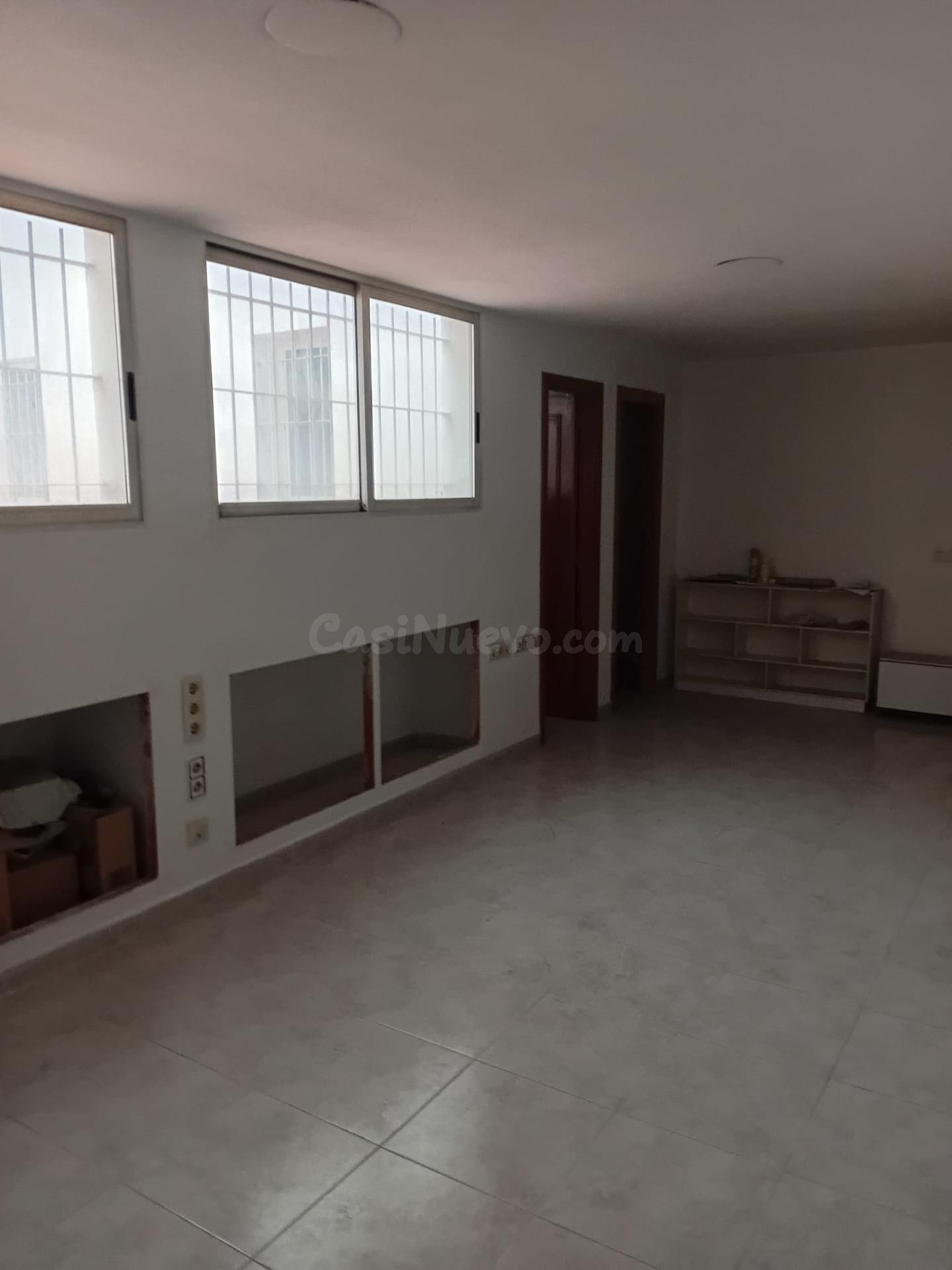 Oficina en en venta en zona Los Ángeles - foto 2