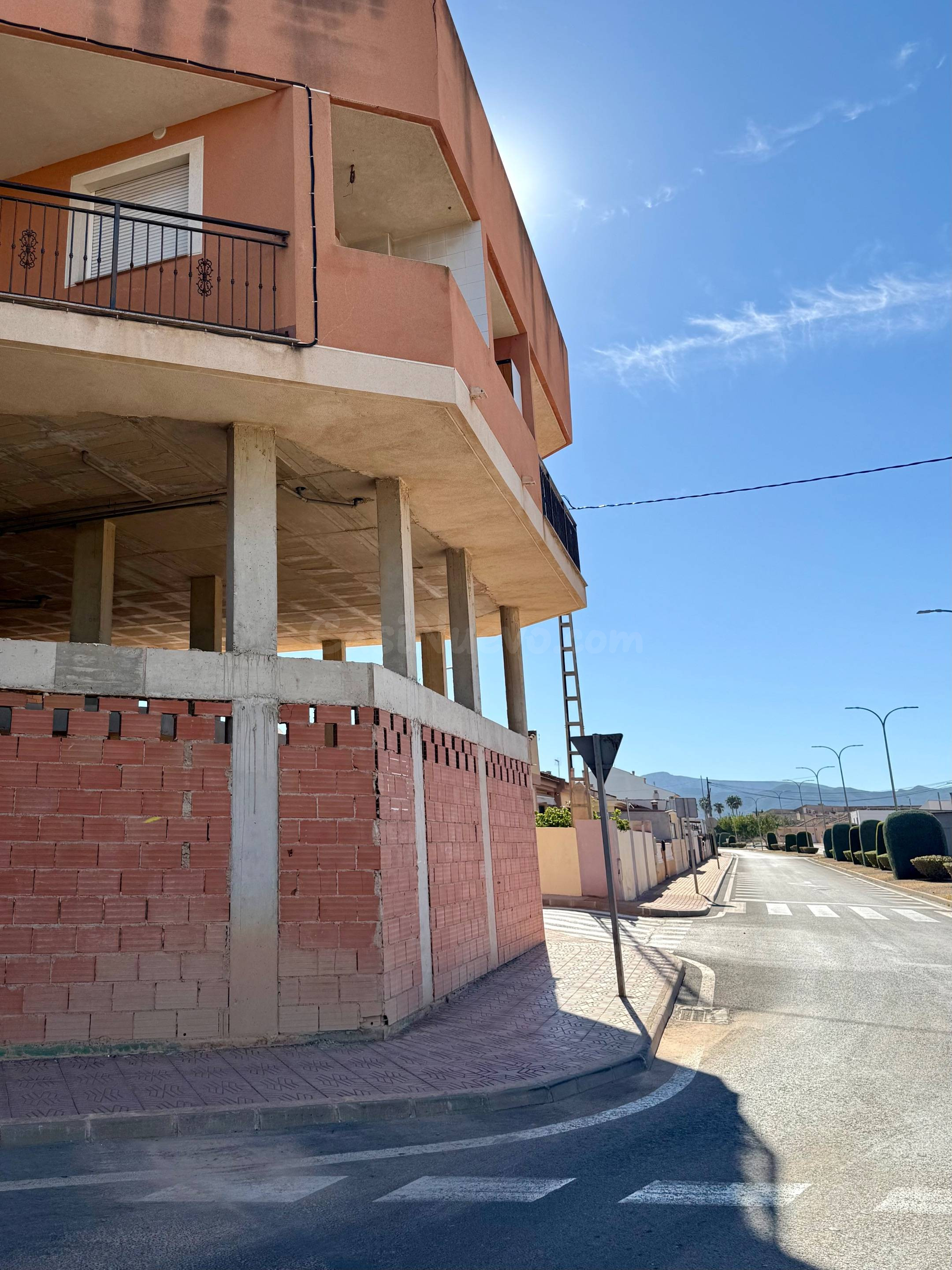Oportunidad de Inversión: Local Comercial en Las Palas, Fuen - foto 2
