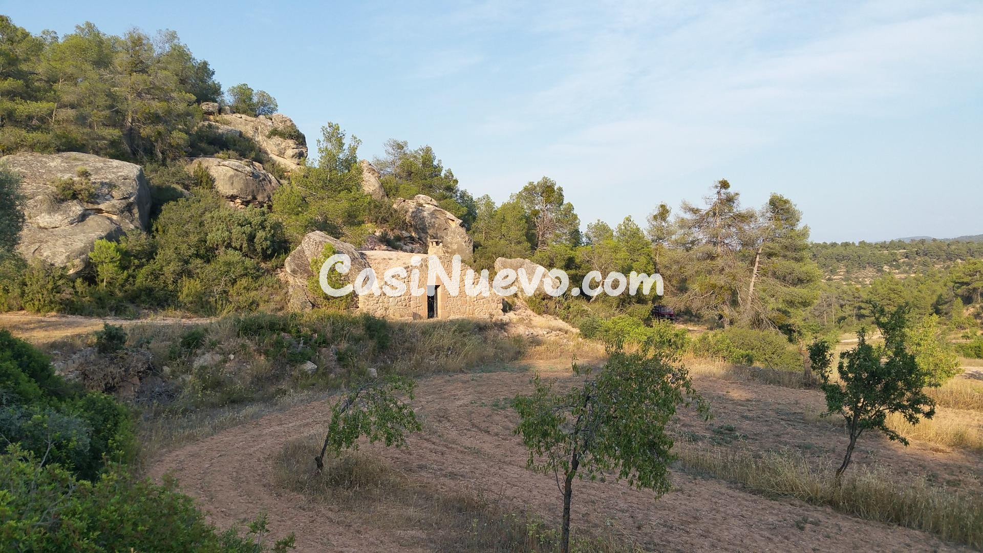 Fabulosa Finca Rustica de 6,8989 hectáreas con dos refugios de piedra