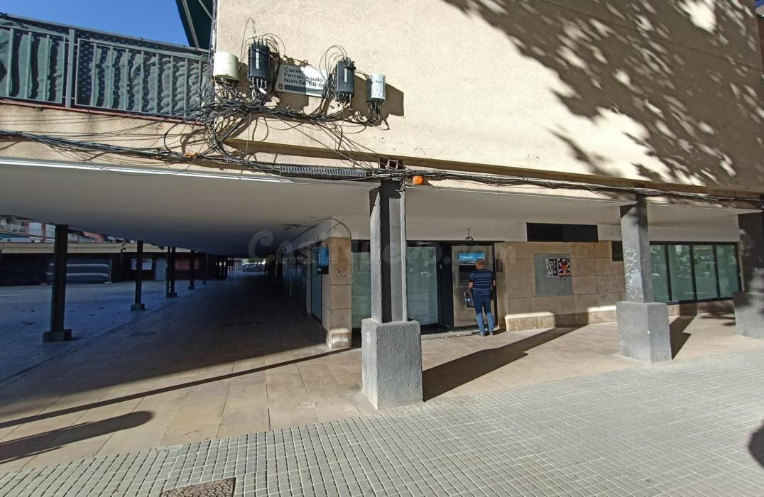 LOCAL EN VENTA EN MOLINS DE REI C/ FERRAN AGULLO