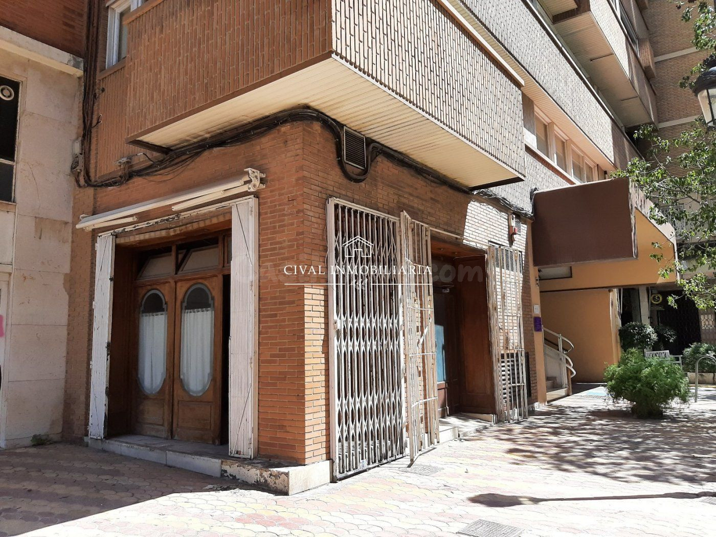 LOCAL EN VENTA EN ZONA ALAMEDA COLON - VALENCIA !!