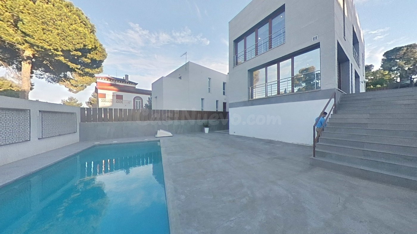 CHALET INDEPENDIENTE EN EL VEDAT - TORRENT, VALENCIA -