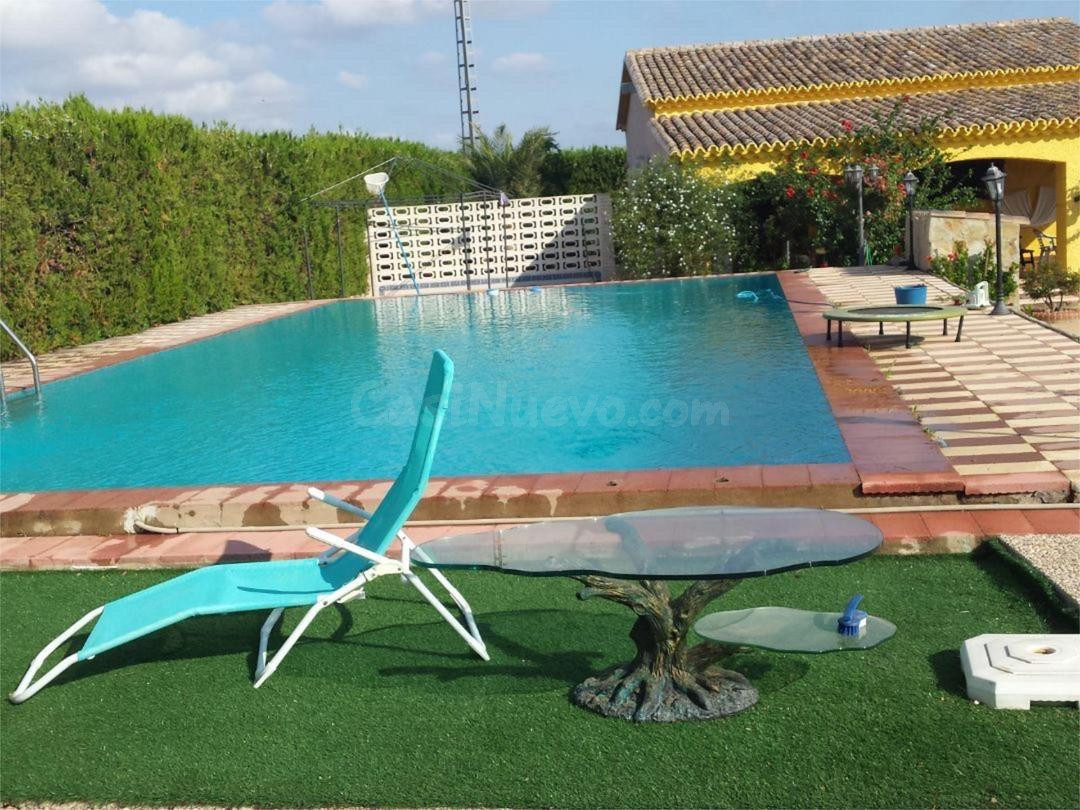 Se vende chalet en Picassent, Valencia