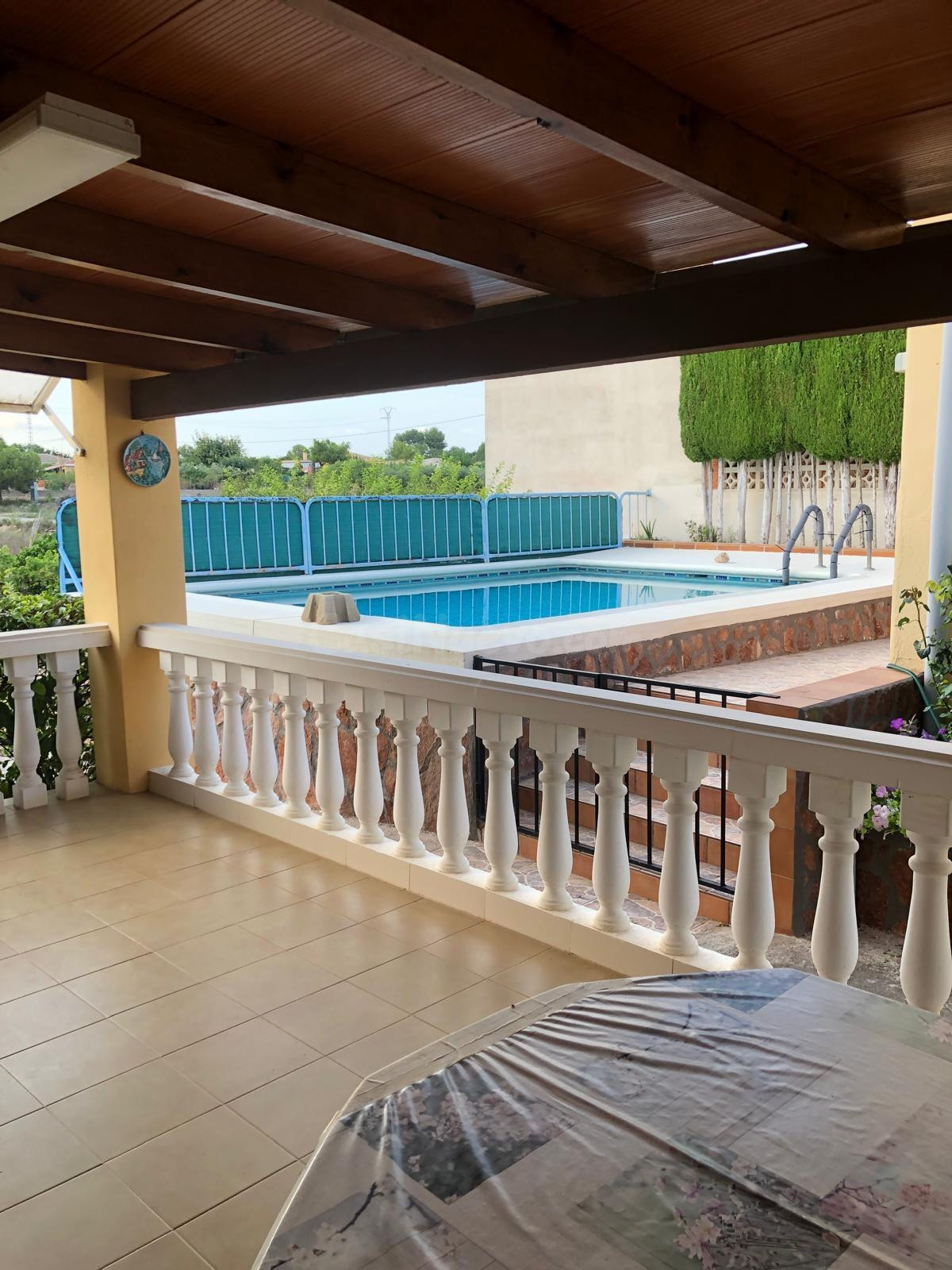 Se vende chalet en Chiva, Valencia