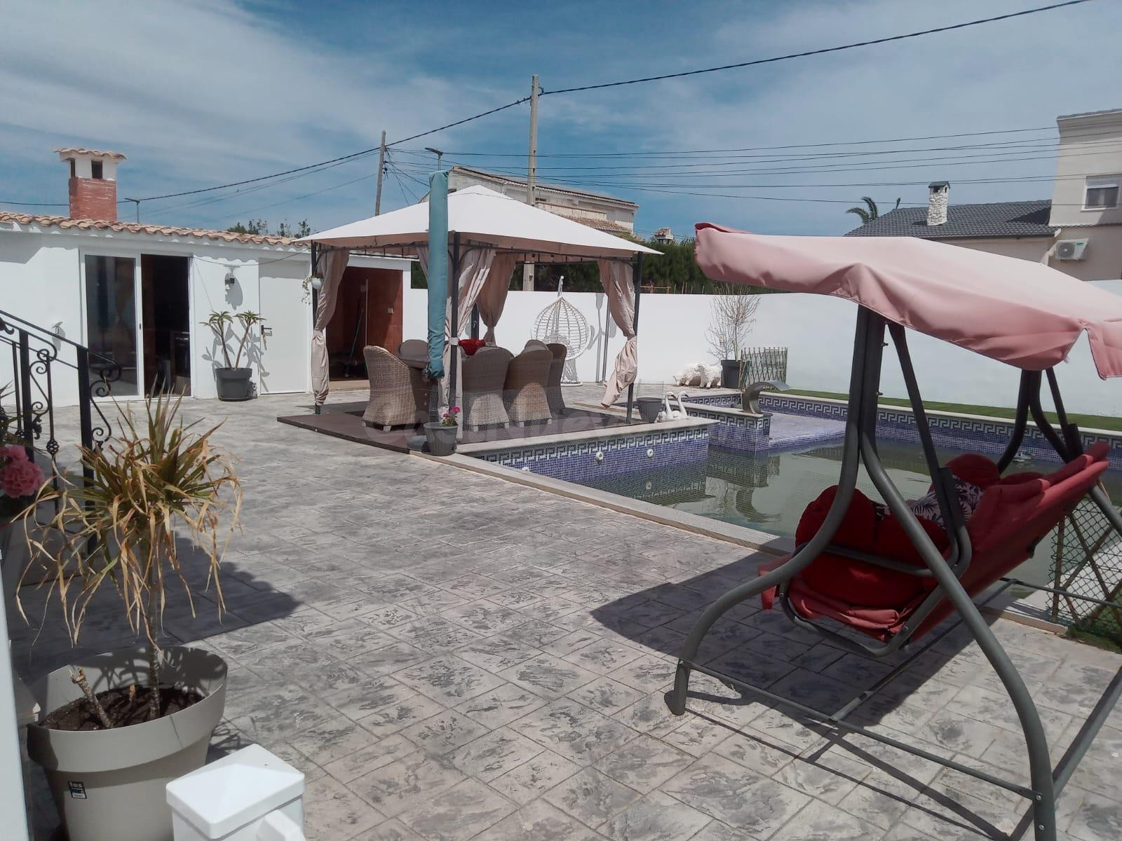 Se vende chalet pareado en La Pobla de Vallbona, Valencia - foto 3