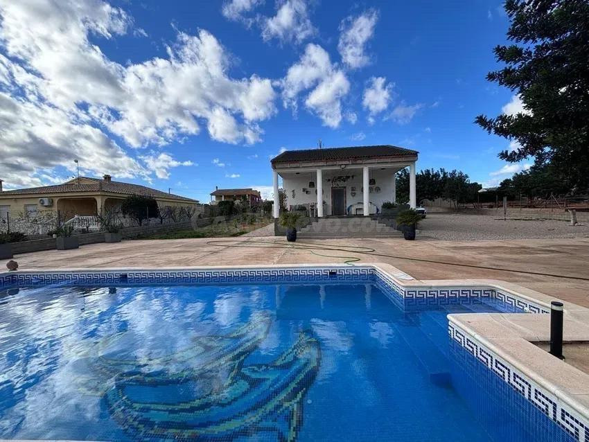 Se vende casa en Montroy, Valencia