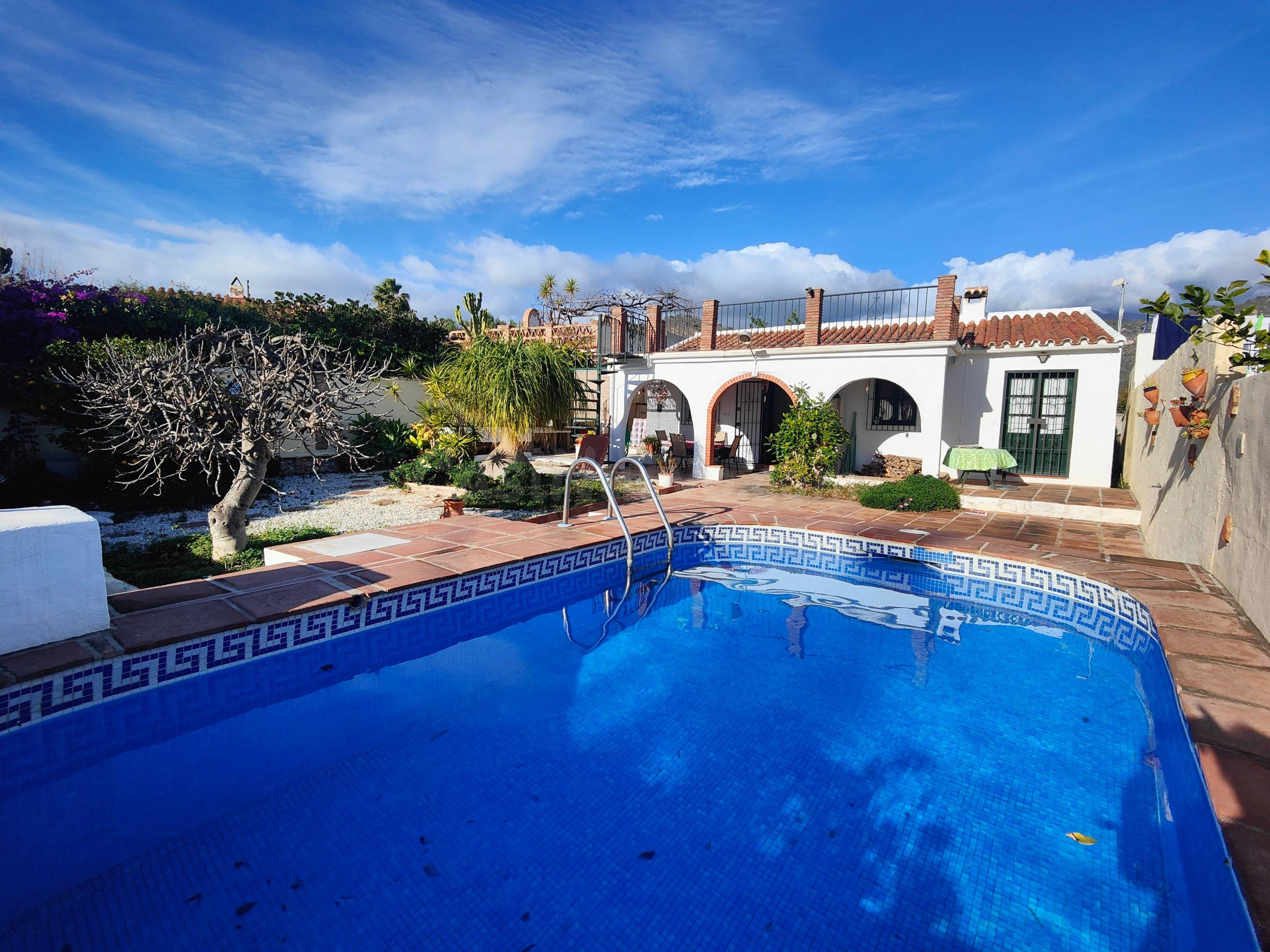Bonita casa de campo a 3 kilómetros de Nerja