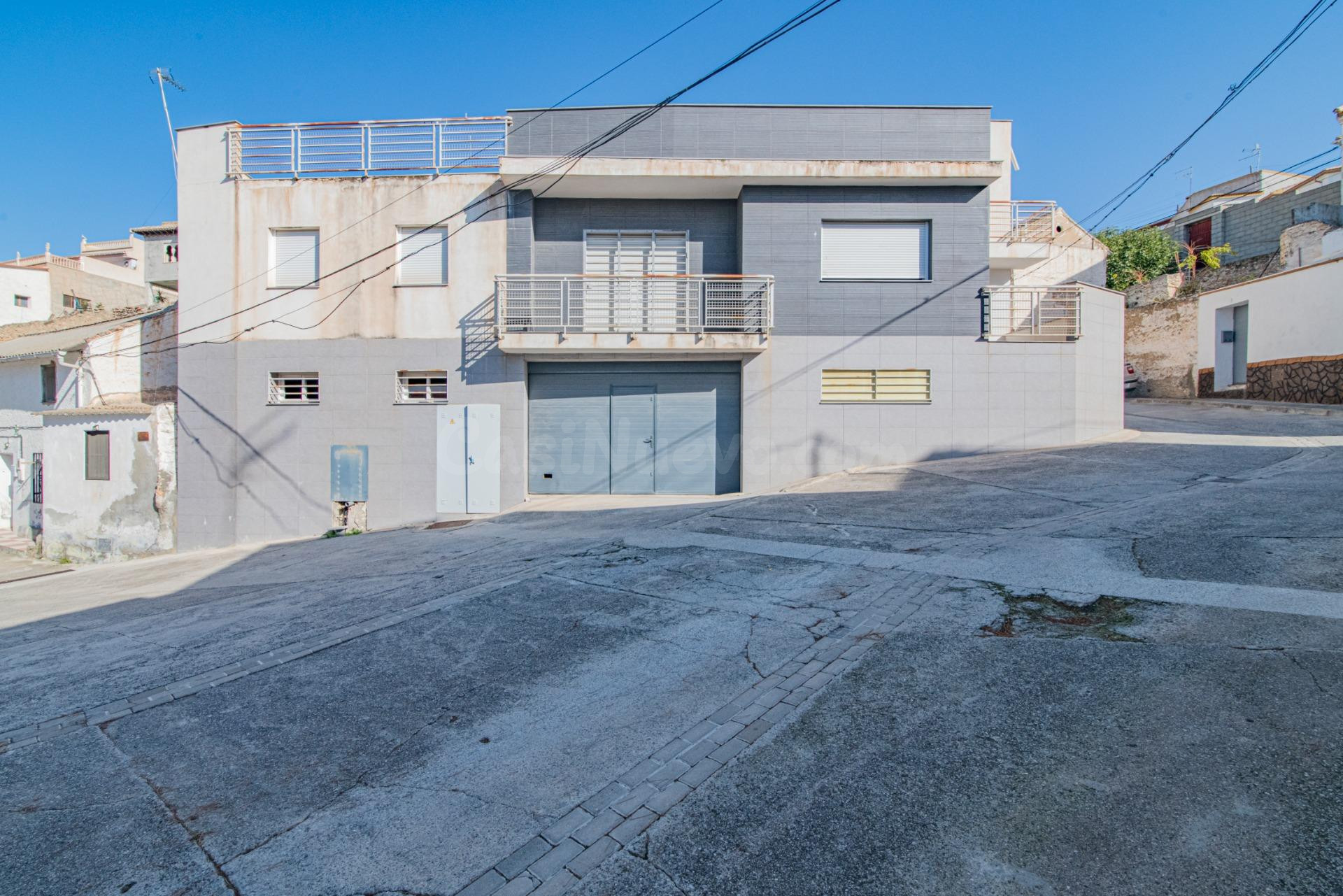 EDIFICIO EN VENTA EN MORALEDA DE ZAFAYONA