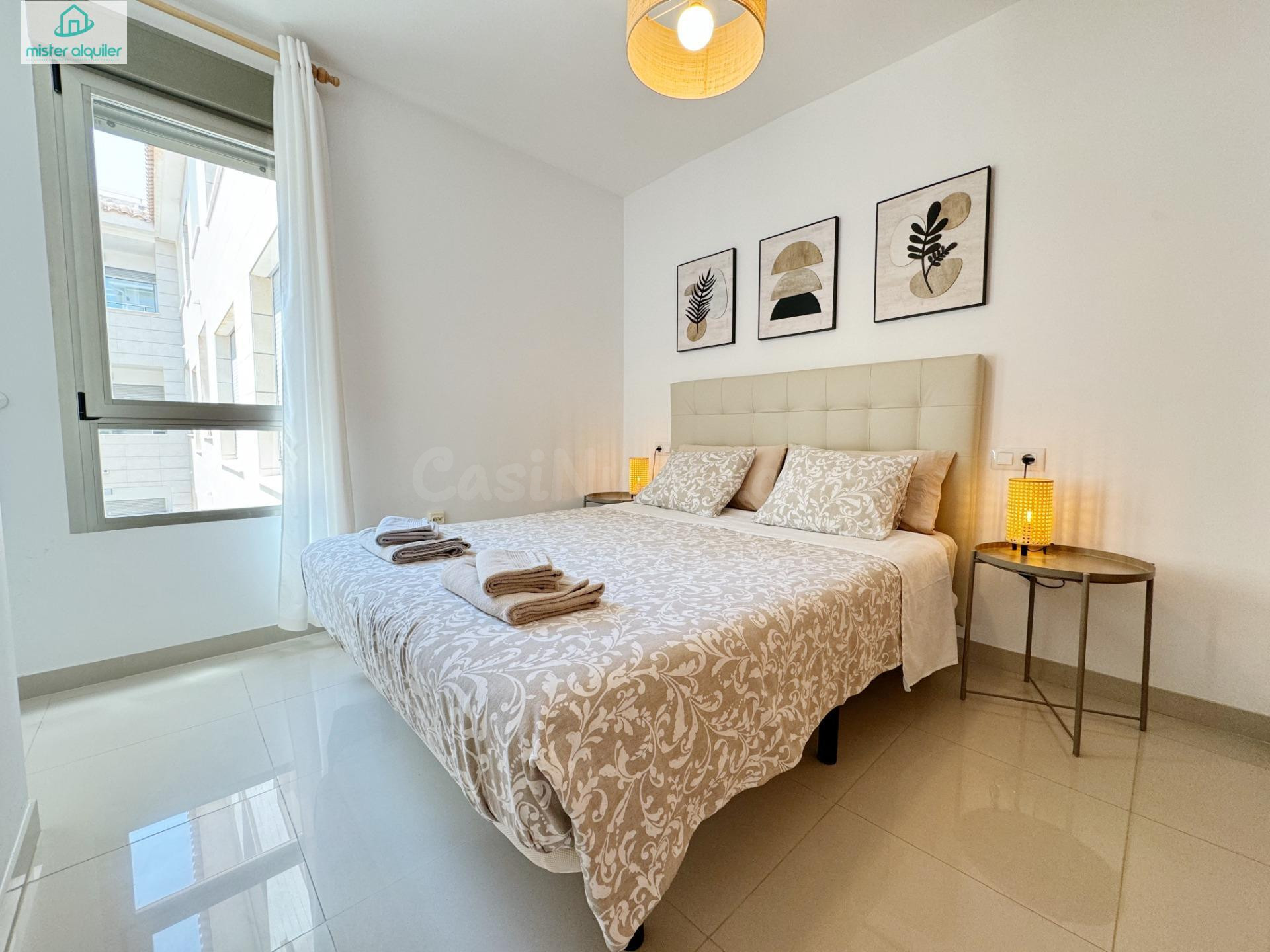 APARTAMENTO ÚNICO CON PISCINA EN SEGUNDA LINEA DE PLAYA PUERTO PESQUERO PASEO MARITIMO
