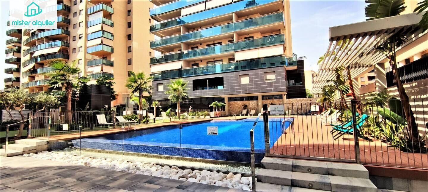 ESPECTACULAR ÁTICO EN ALQUILER EN EL RESIDENCIAL ABEDULES – EL CAMPELLO