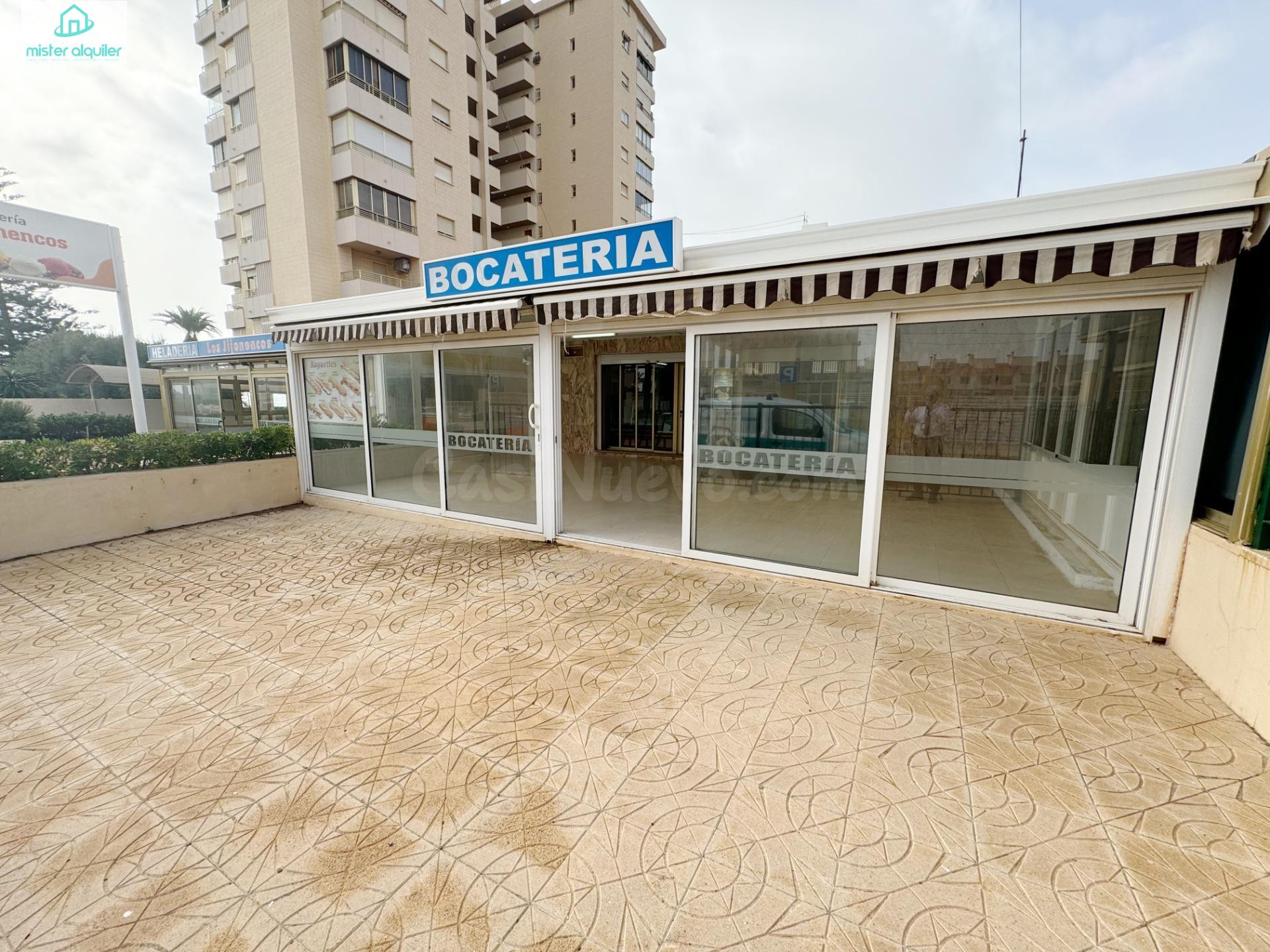 ¡Venta de Local Comercial en Playa Muchavista, El Campello! Una Oportunidad Única.
