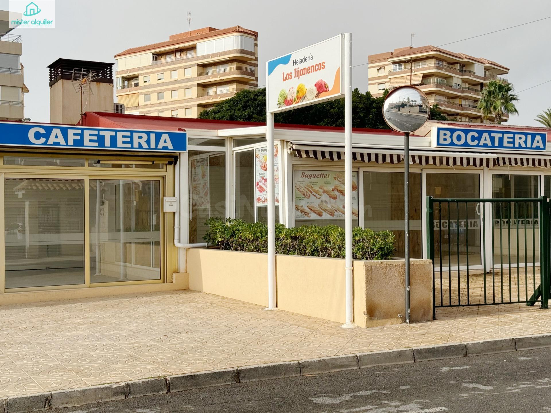 ¡Venta de Dos Locales Comerciales en Playa Muchavista, El Campello! Una Oportunidad Única.